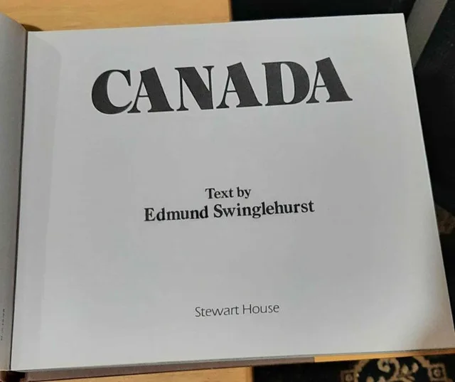 Canada Photo Hardcover Book image indicator(4)