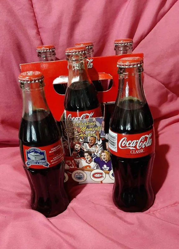 Coca-Cola Vintage bottles - Maple Leaf Gardens Final game. image indicator(3)