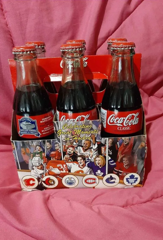 Coca-Cola Vintage bottles - Maple Leaf Gardens Final game. image indicator(4)