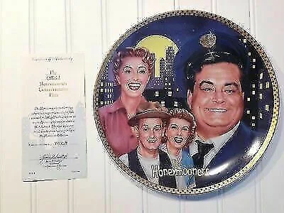 COLLECTOR PLATE - THE OFFICIAL HONEYMOONER'S PLATE image indicator(2)