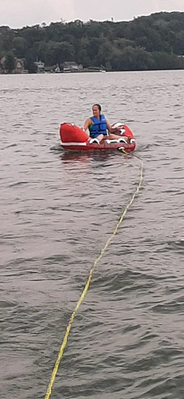 XPS Sector X 2-Person Towable Tube image indicator(3)