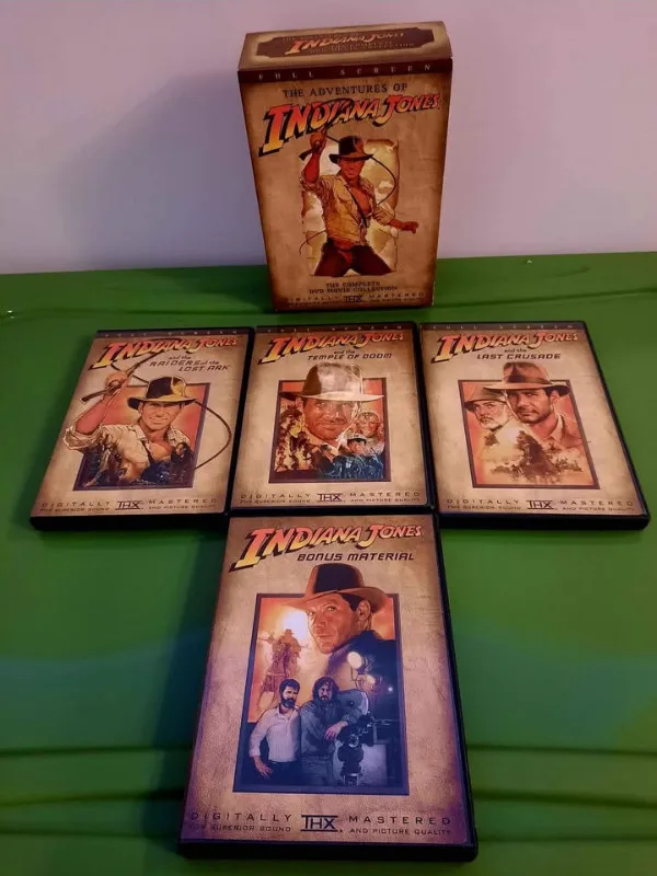 Indiana Jones Trilogy DVD Box Set image indicator(4)