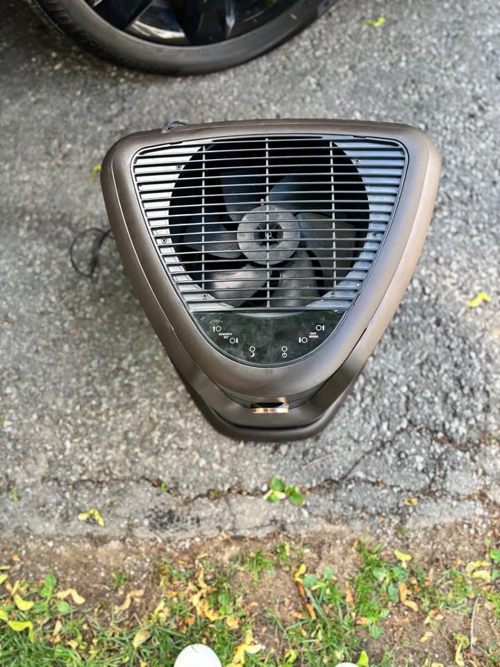 AIRCARE Triangle Evaporative Humidifier - Designer Series - photo 2