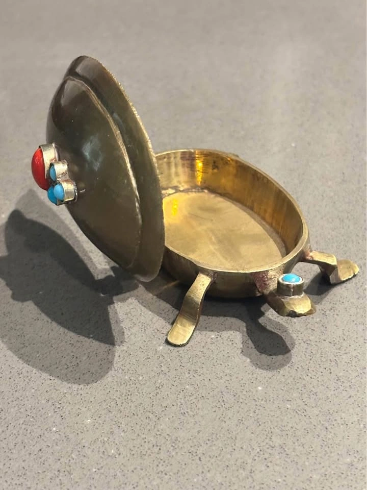 Antique Solid Brass Beaded Turtle Jewelry Storage Container - photo 3