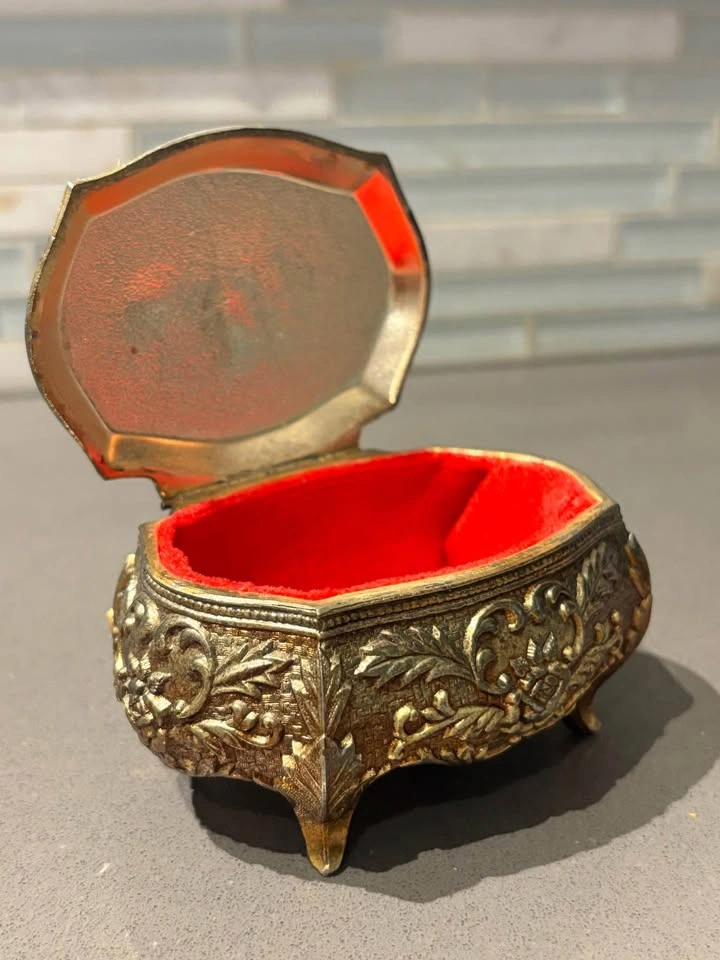 Vintage Victorian Pewter Jewelry Box 1920s - photo 3