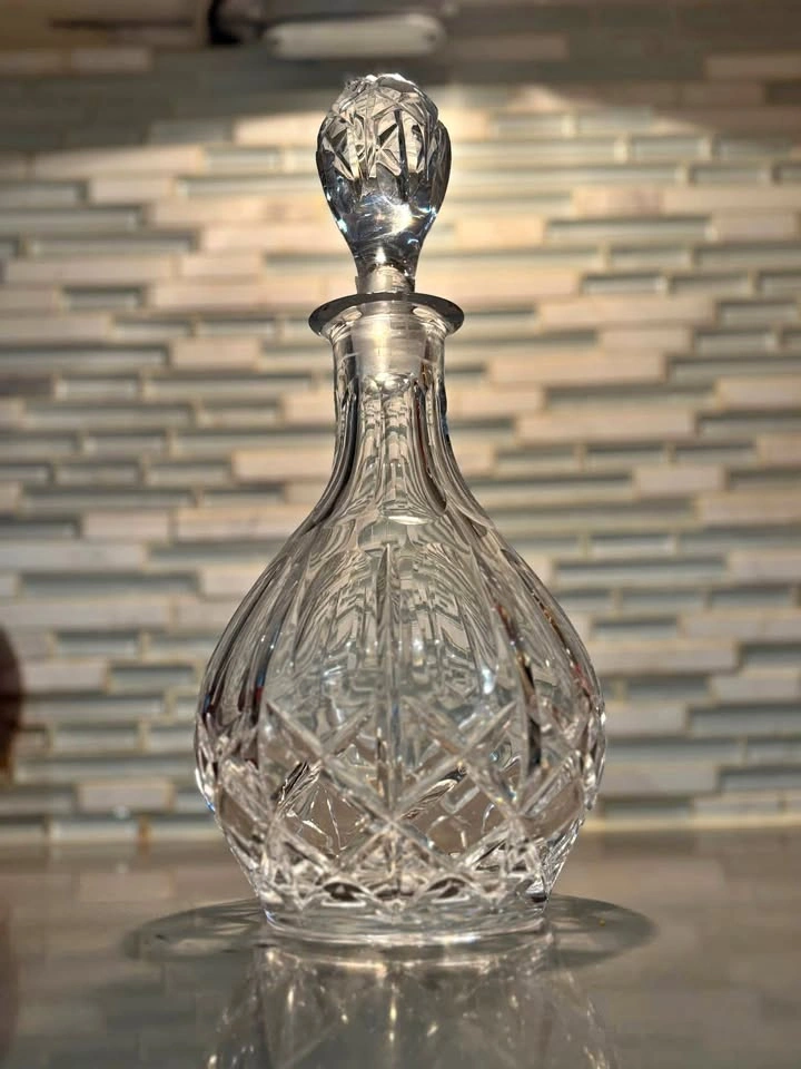 Dublin Crystal Wine Decanter ~ Shannon Crystal by Godinger