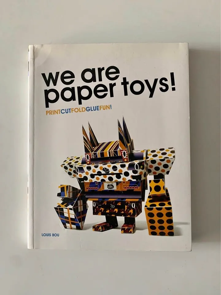 We are paper toys with cd