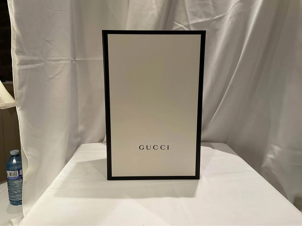 Authentic Designer Gift Box - photo 2