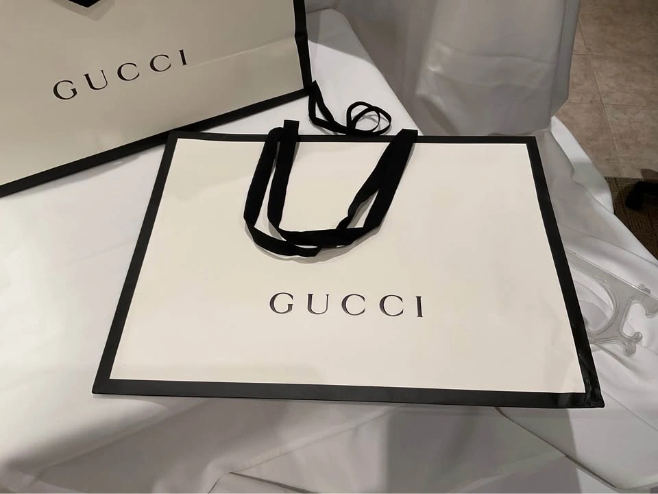 Designer Authentic Paper Gift Bags (2) - photo 3