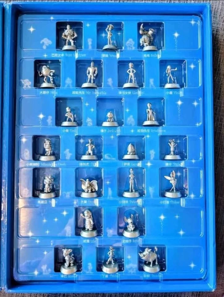 2005 Disney Magical Miniature Figures Complete Set of 42 - photo 3