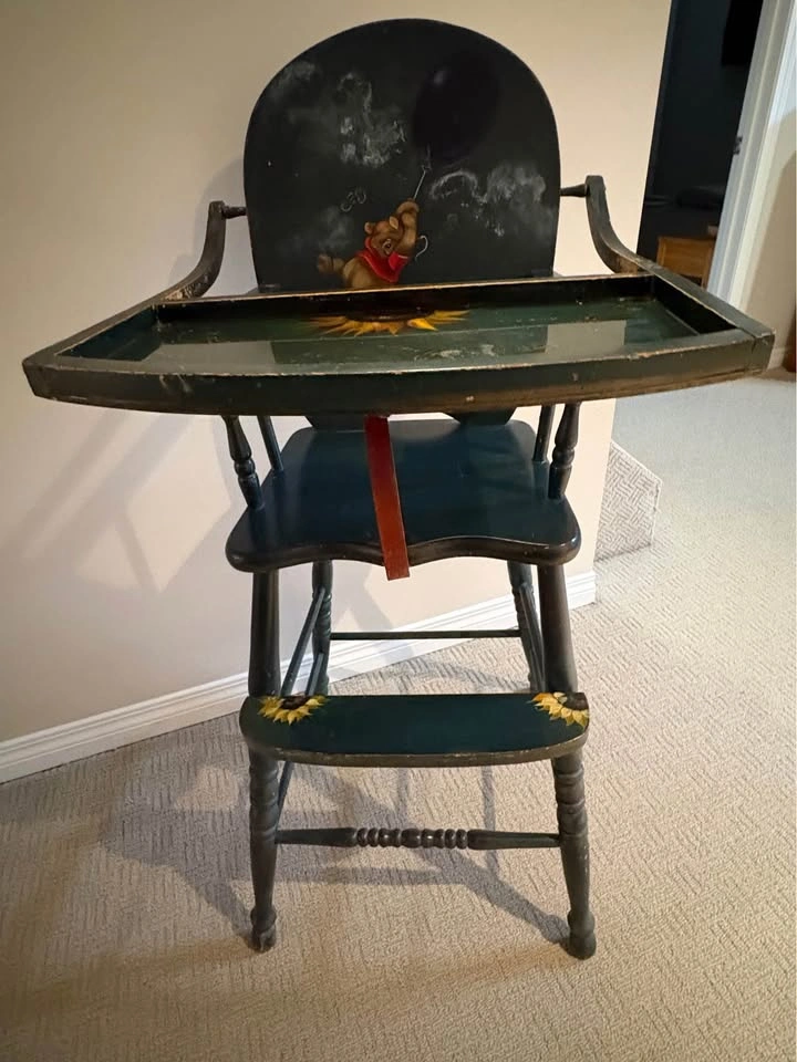 Vintage wooden high chair - photo 3