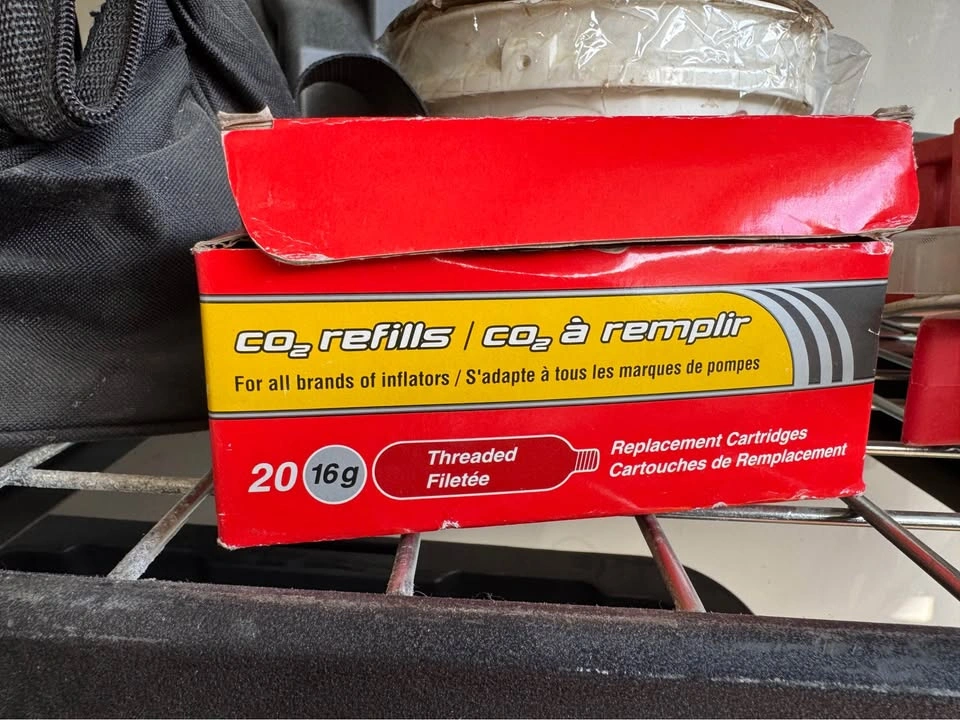 Planet Bike CO₂ Cartridges (18x 16g) - photo 3