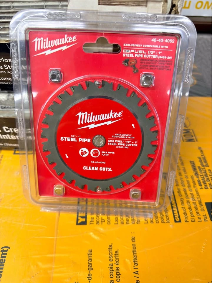 Milwaukee 1/2-1 in. Steel-Tooth Pipe Cutting Blade