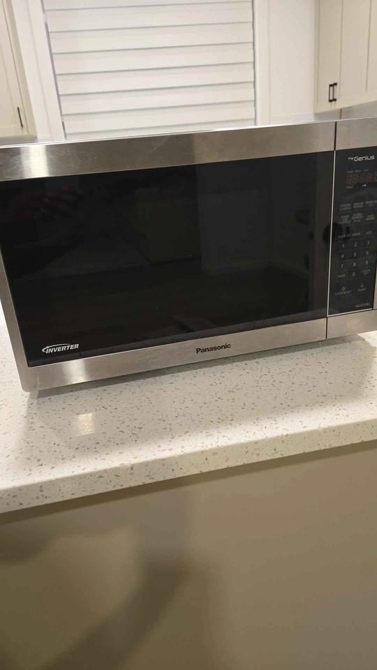 Panasonic The Genius Inverter Microwave NN-SC678C - photo 3