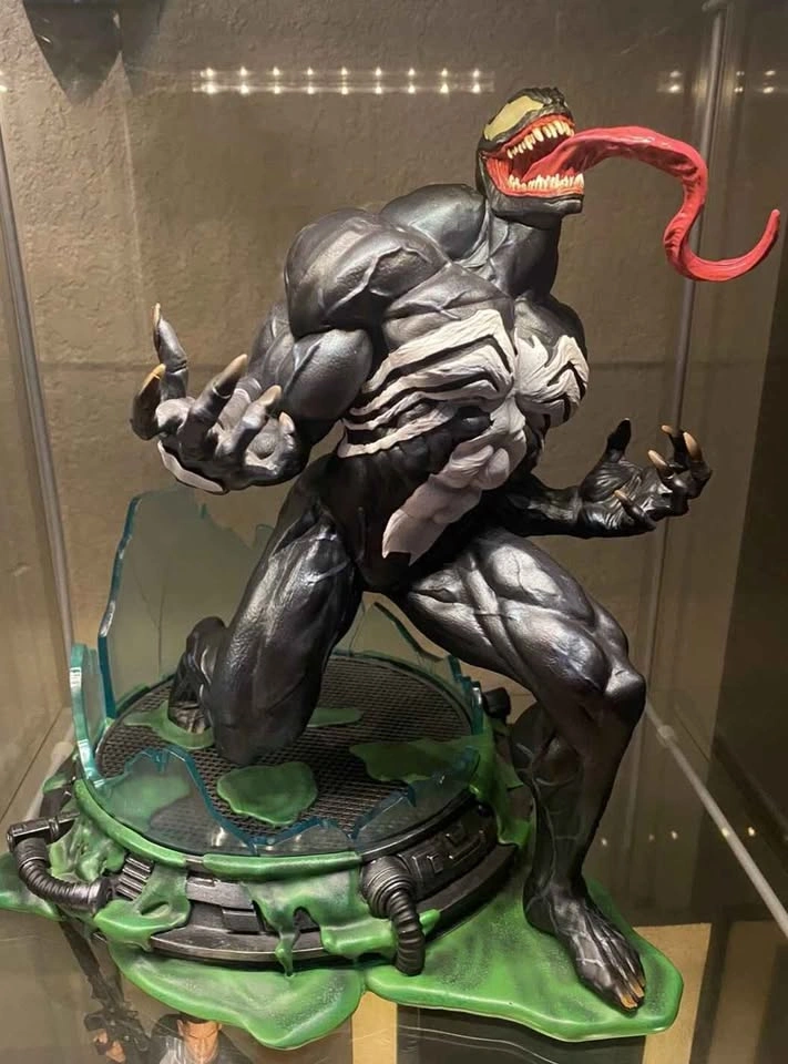 Rare! 1/6 Venom limited resin statue by Diamond Select. - photo 4