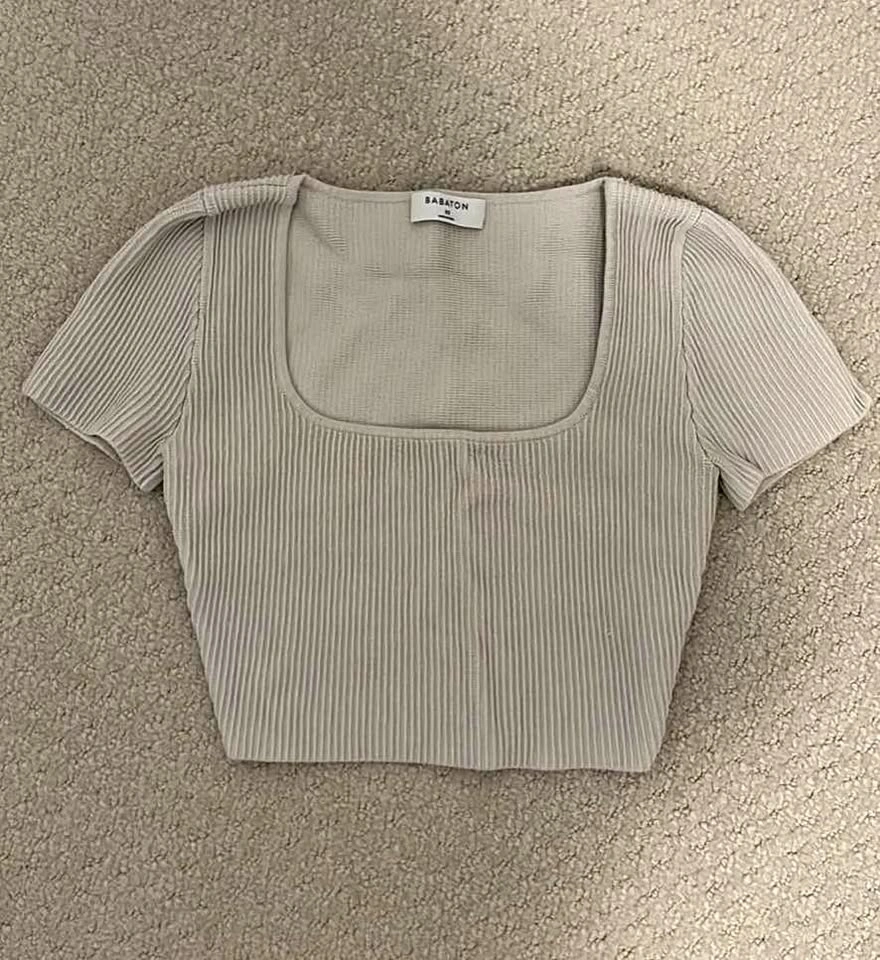ARITZIA Babaton Ribbed Crop Top XS