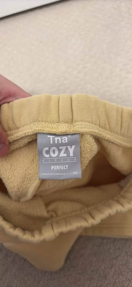 ARITZIA Tna Cozy Fleece Shorts XS - photo 4