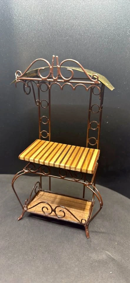 Metal Kitchen Display 1:12 Dollhouse Miniature