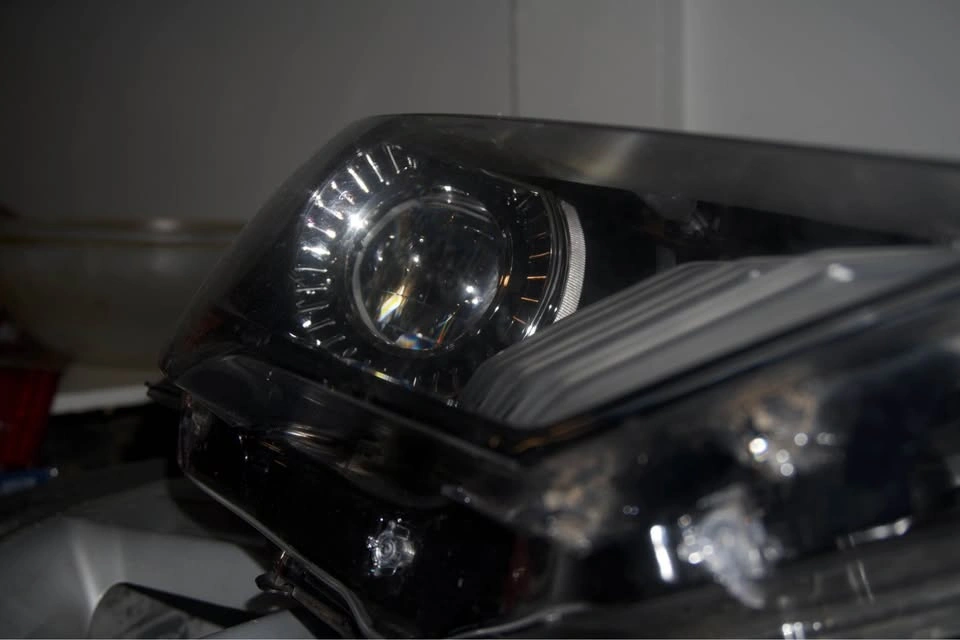 2021 Ford Mustang Passenger Headlight - photo 2