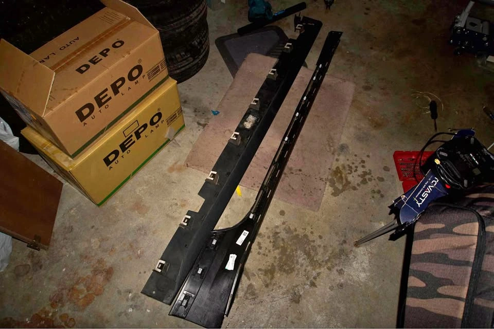 2021 Ford Mustang Passenger Side Rocker Moulding