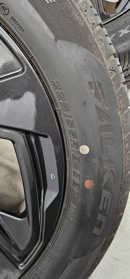 Subaru Crosstrek OEM Rims with All Season Tires 225/55R18 - photo 3