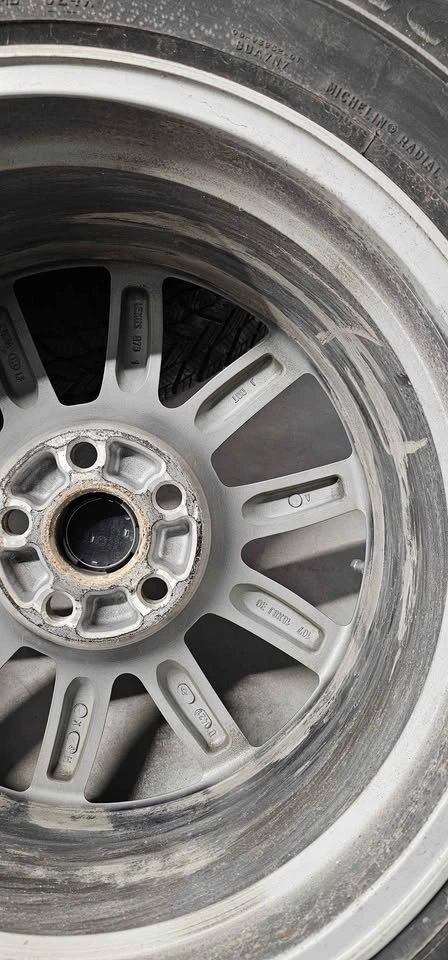 Lexus RX350 OEM Rims with Winter Tires 235/65R18 - photo 3