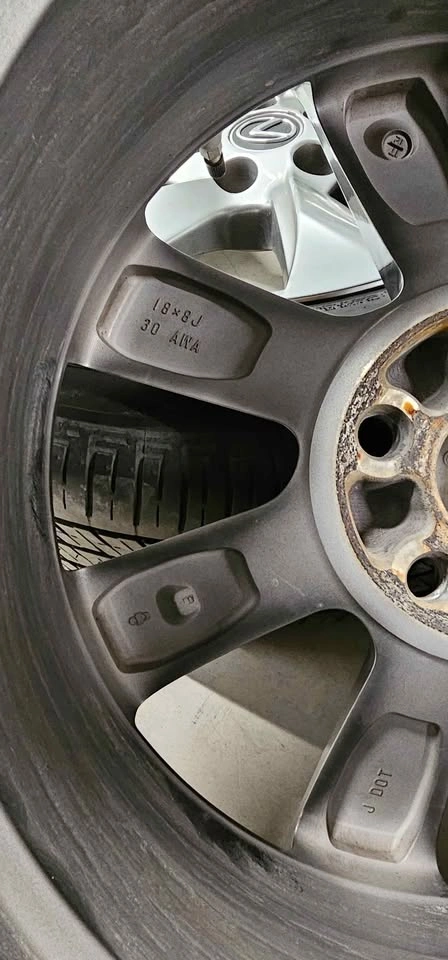 Lexus RX350 OEM Rims with All Season Tires 235/65R18 - photo 3