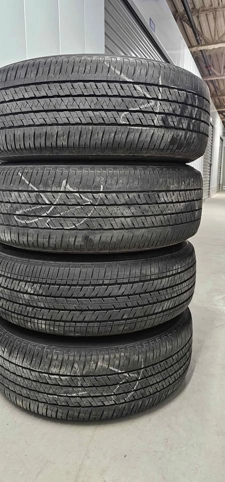 Lexus RX350 OEM Rims with All Season Tires 235/65R18 - photo 5