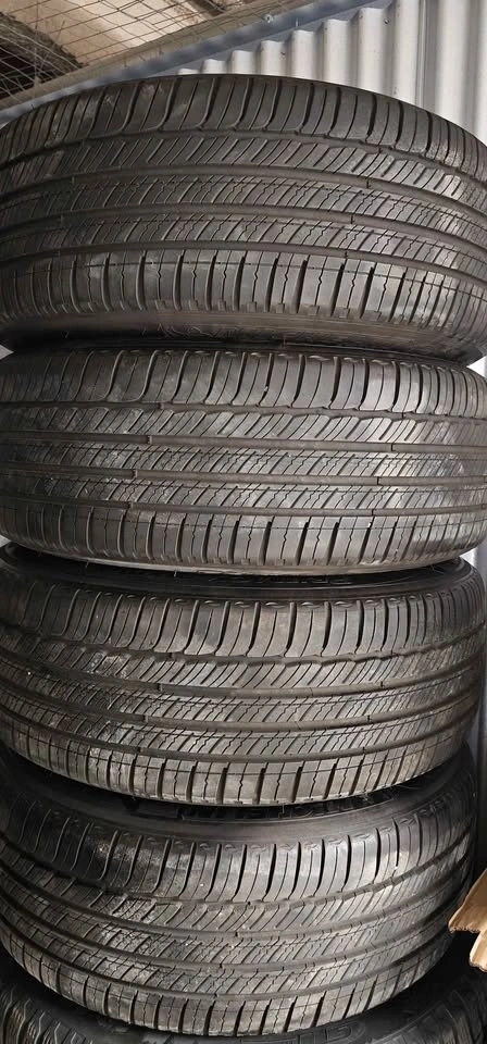 Audi Rims with Michelin All-Season Tires 235/50R19 - photo 5
