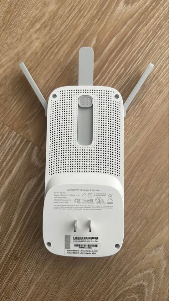 TP Pink wifi extender - photo 2