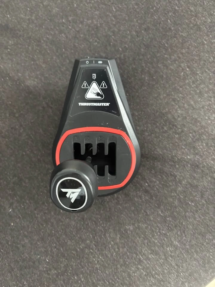 LOGITECH G920 + THRUSTMASTER TH8S - photo 4