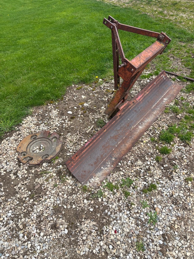 tractor grader