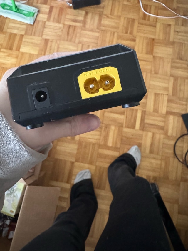 Nitecore D2 EU Charger - photo 3