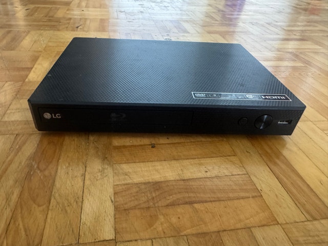 LG Blu-Ray Disc Player - photo 2