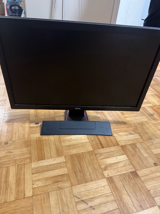 BenQ Monitor V2240H