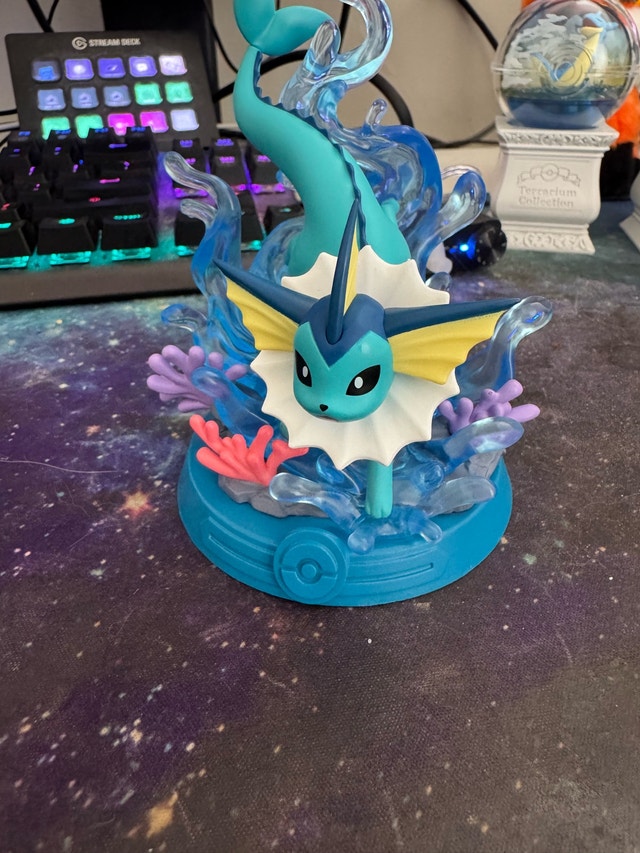 Vaporeon Figure - photo 5