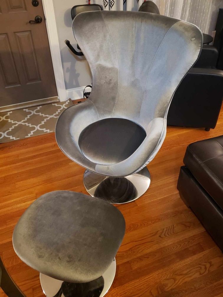 Accent Chair With Ottoman - photo 3