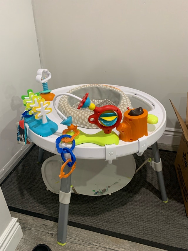 Baby stand with toys