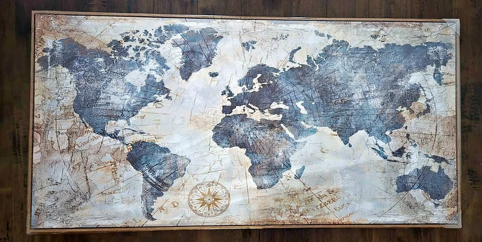 Canvas World Map Wall Art - Blue & White