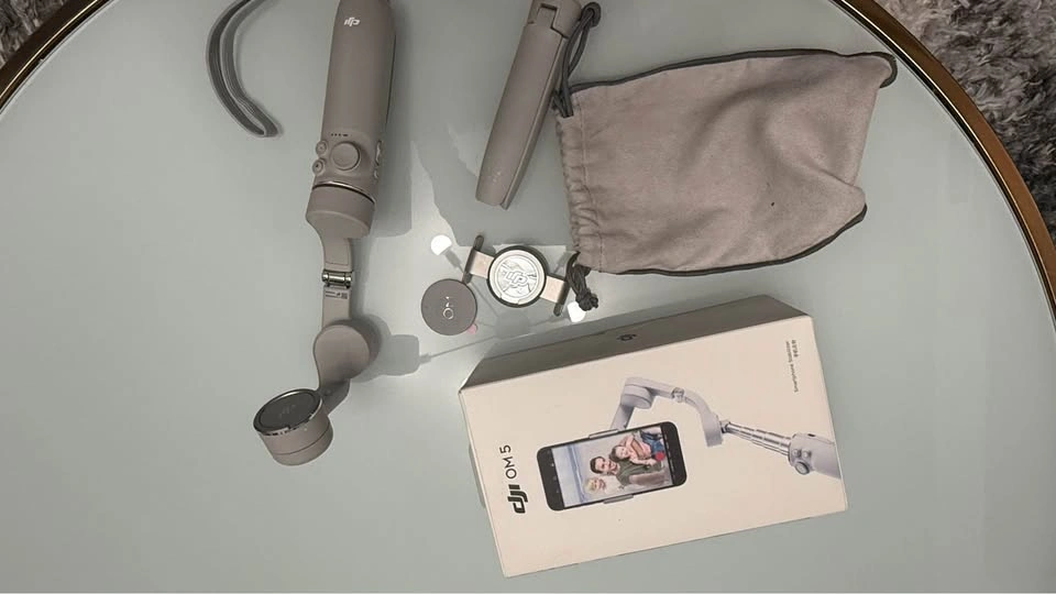 Like NEW DJI OM 5 Gimbal – Comes with everything in original box - photo 2
