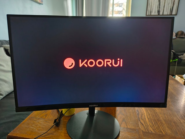 24 inch KOORUl curved monitor