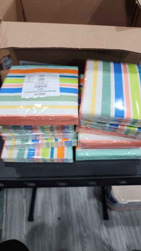12 Pack LUNCH NAPKINS  STRIP COLORS RETAIL $3 - photo 2