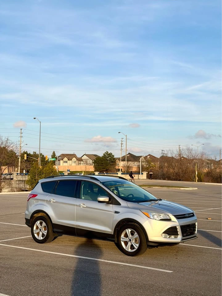 2014 Ford Escape SE - photo 2