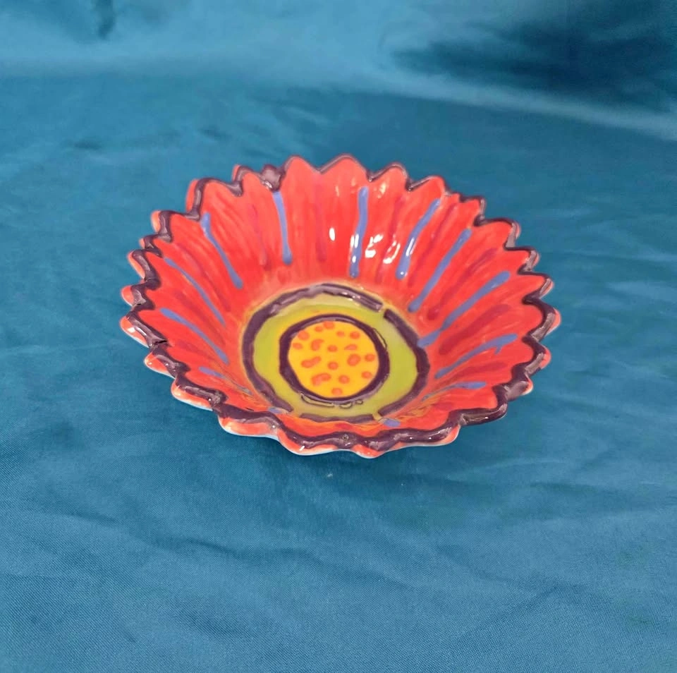 Colorful Flower Bowl & Heart Decor Set