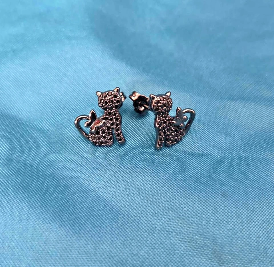 Sparkly Black Cat Stud Earrings