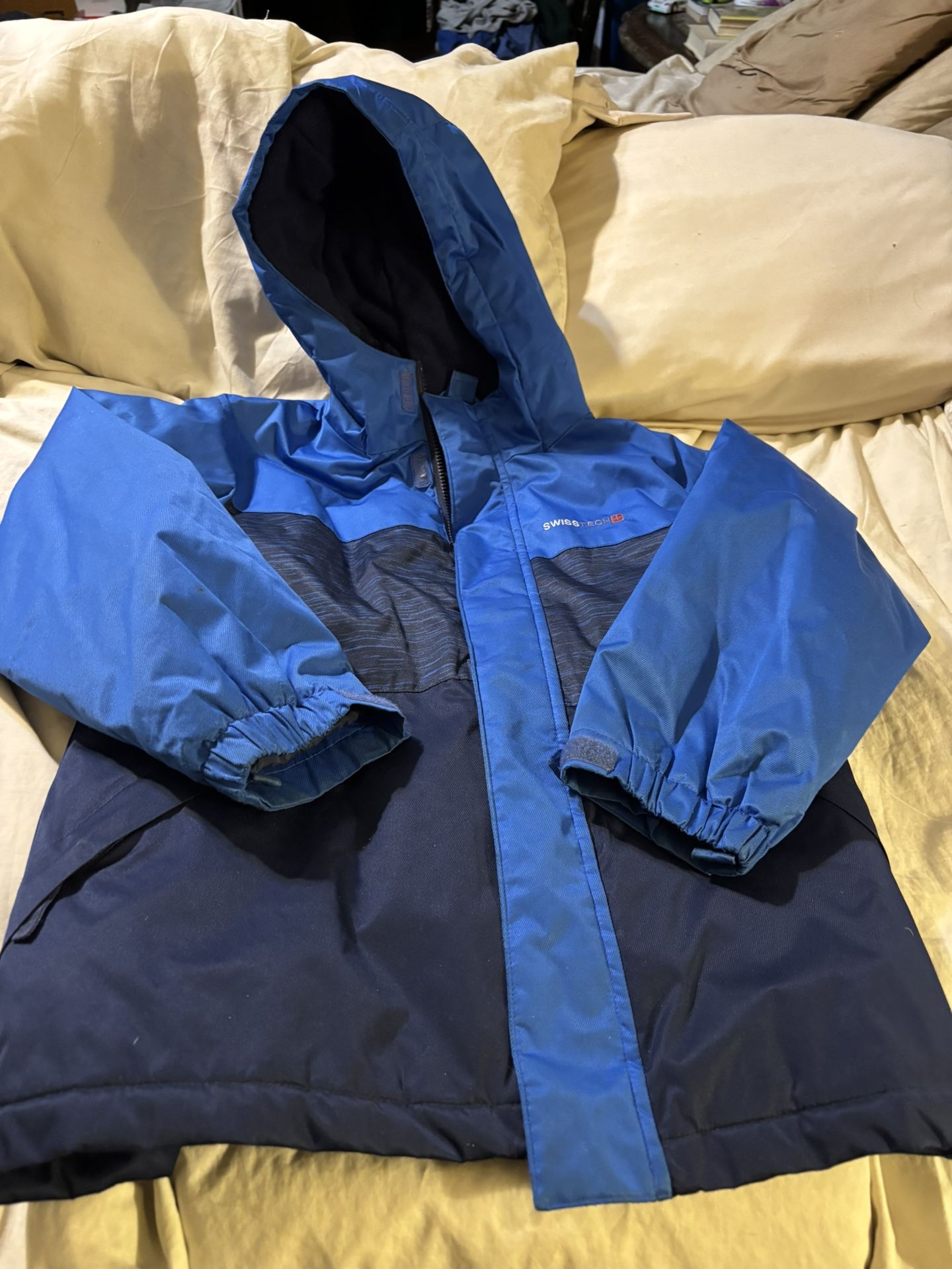 Swiss Tech Winter Coat Sz 8