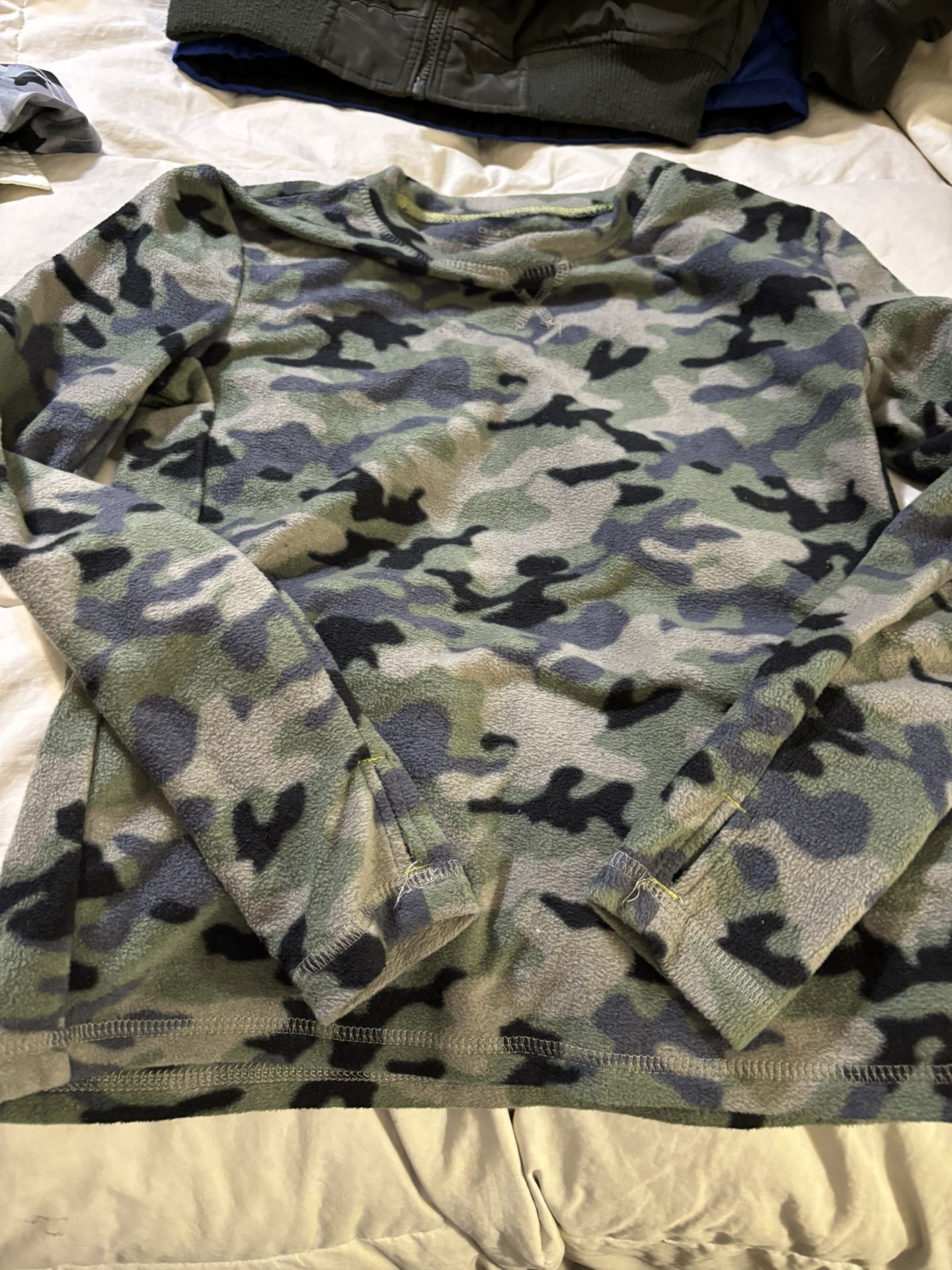 Flannel Under Armor Type Shirt Sz Lg