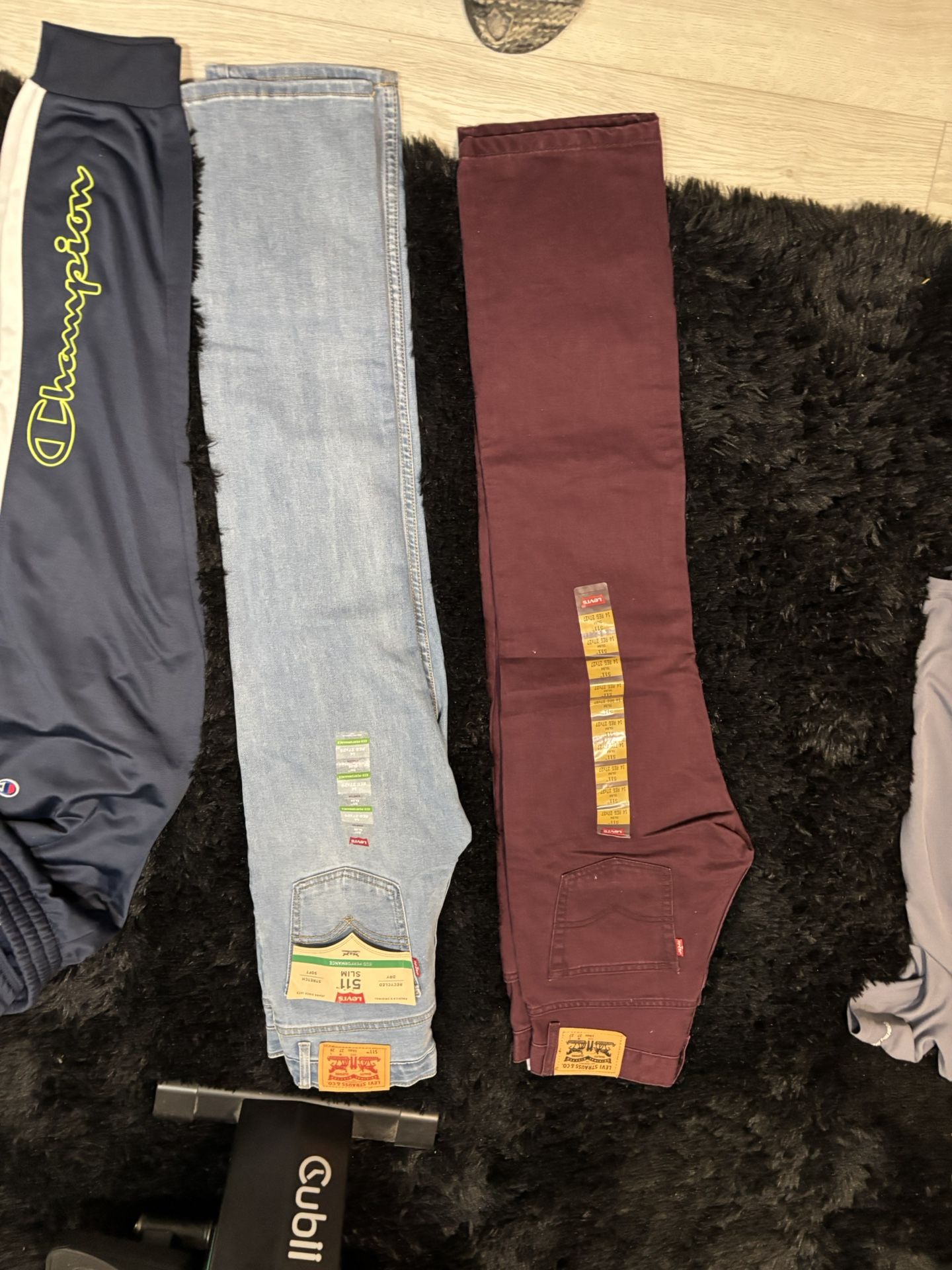 Levi Jeans Sz14 Burgundy - photo 2