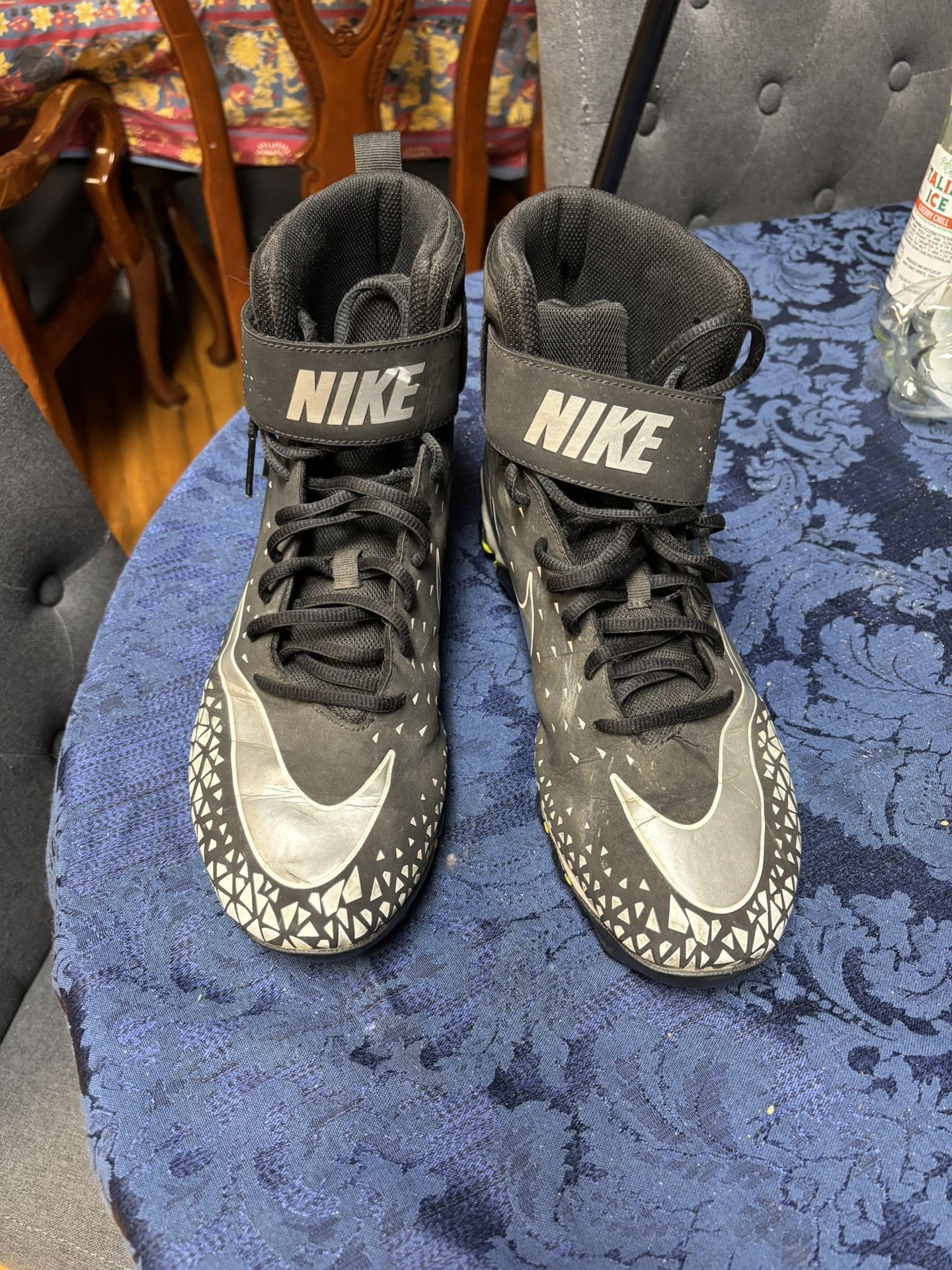 Nike Savage Football Cleats Size 10.5