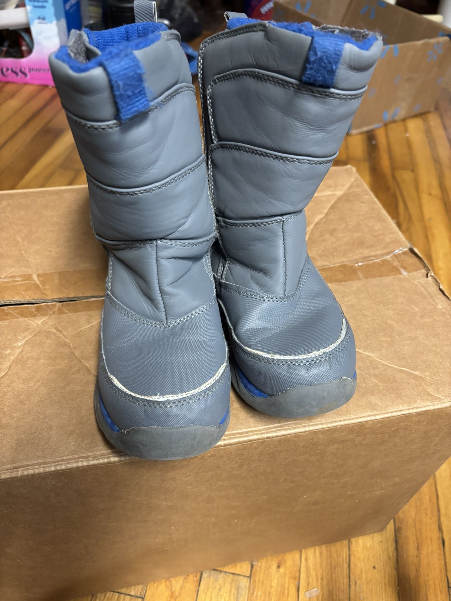 LandsEnd Kids Snow Boots Size 2Y